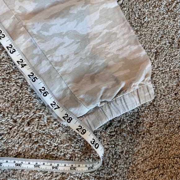 ATHLETA Cabo Tide Linen Jogger. Cream Camo. Size 6T - Picture 5 of 6